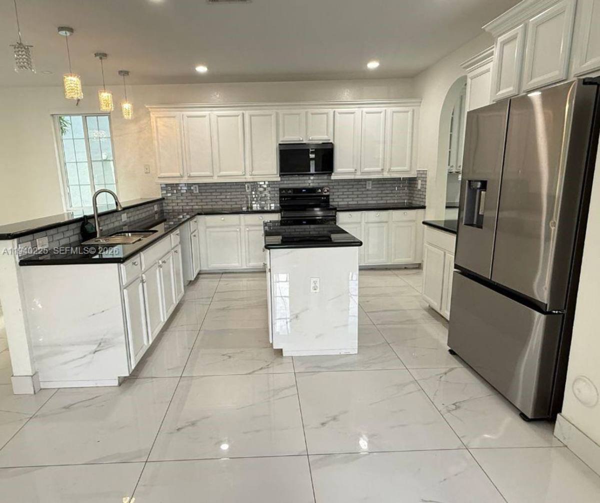 House for rent at 27037 SW 142nd Ave, Homestead, FL 33032