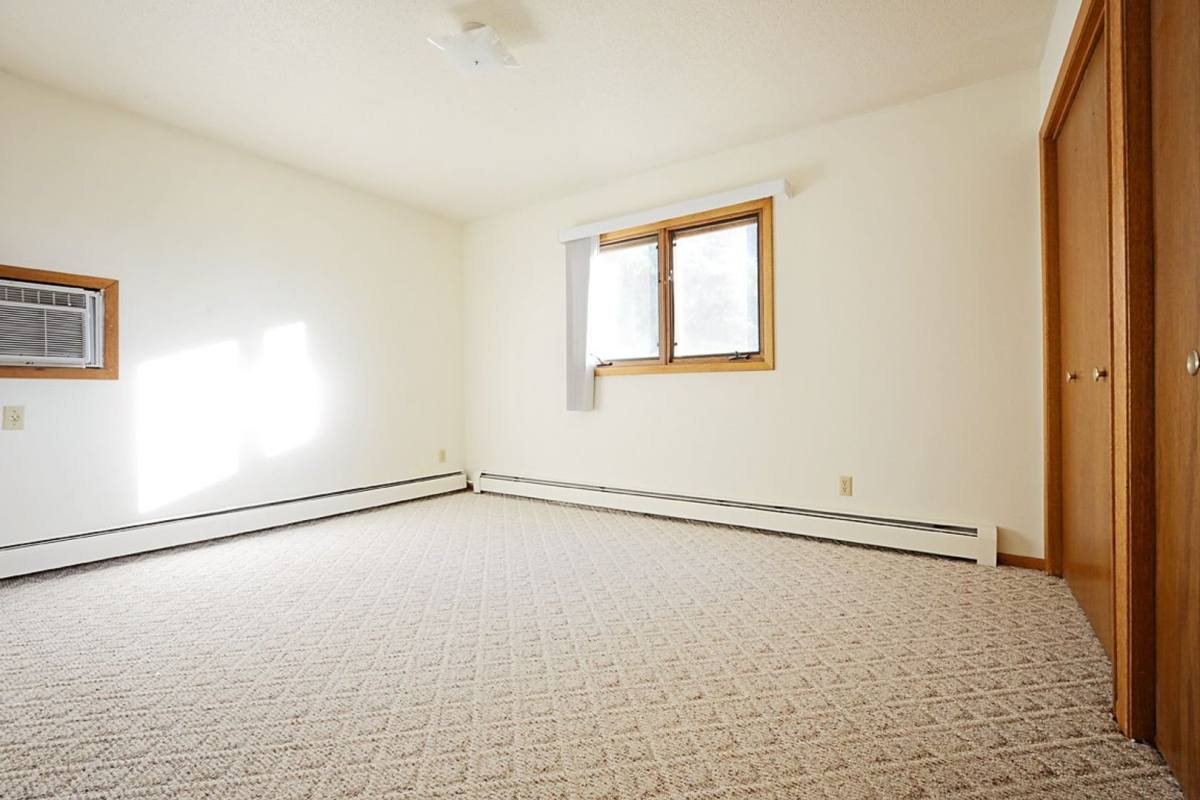 Apartment for rent at 605 19th Ave SE, Minot, ND 58701