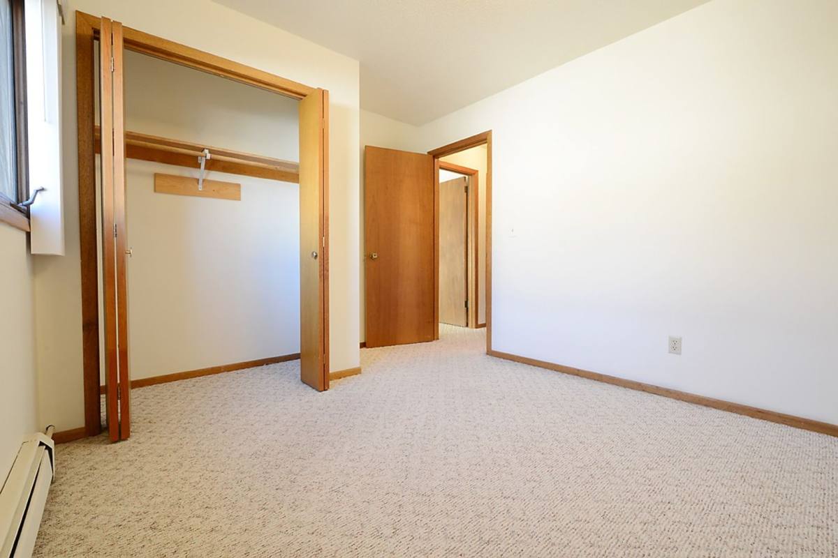 Apartment for rent at 605 19th Ave SE, Minot, ND 58701