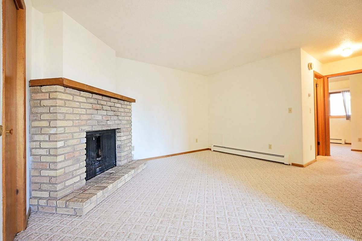 Apartment for rent at 605 19th Ave SE, Minot, ND 58701
