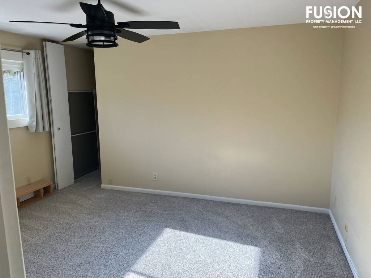 House for rent at 209 Ledgewood Circle, Burlington, VT 05401