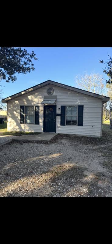 House for rent at 1039 13th St, Lake Charles, LA 70601