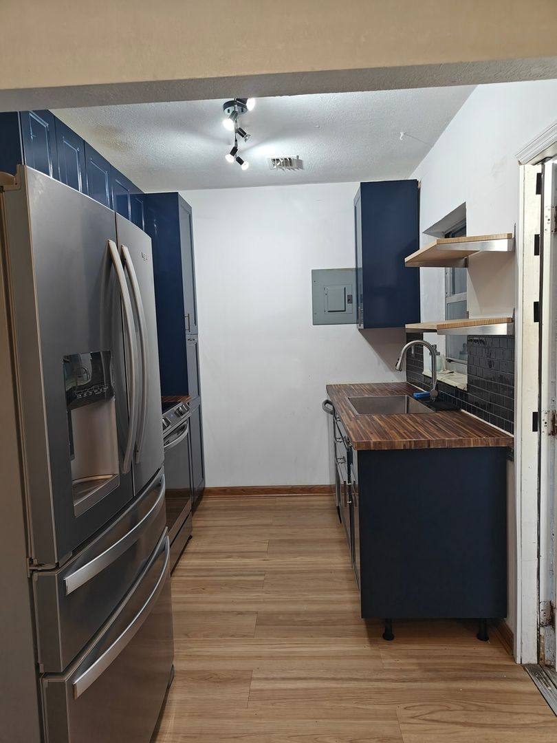 House for rent at 76 NE 170th St, Miami, FL 33162