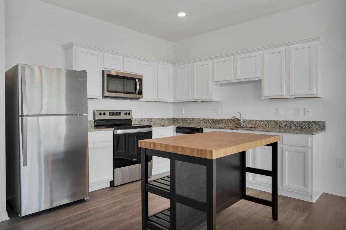 Townhouse for rent at 840 Grandin St, Davenport, FL 33837