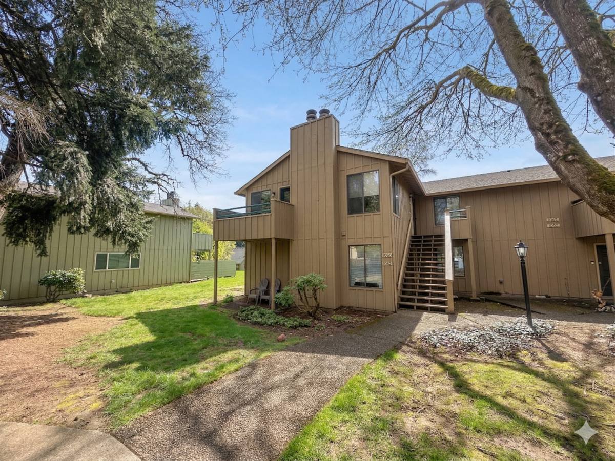 Condo for rent at 7060 SW Montauk Circle, Lake Oswego, OR 97035