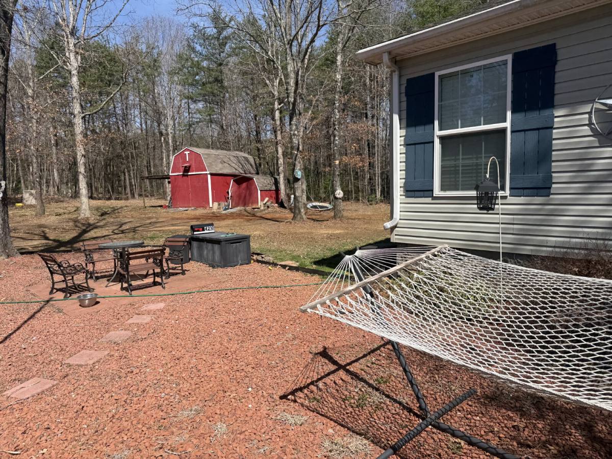 House for rent at 4210 Marysville Rd, Altavista, VA 24517