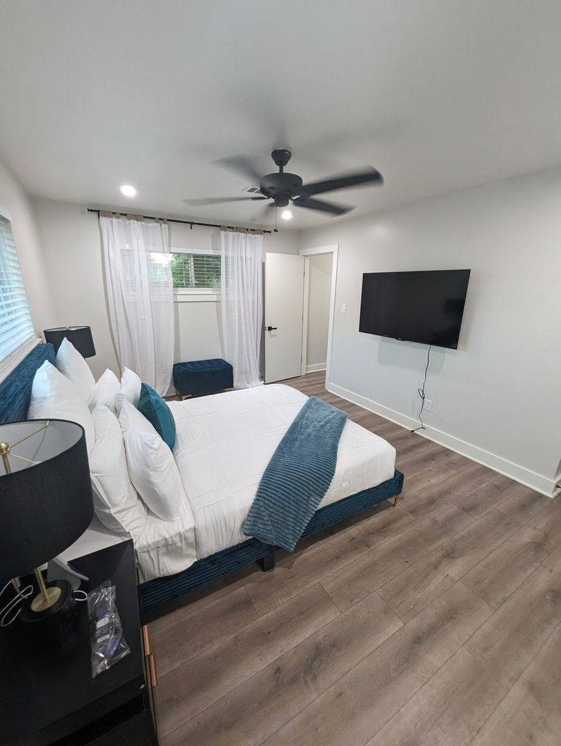 House for rent at 10415 Westray St, Houston, TX 77043