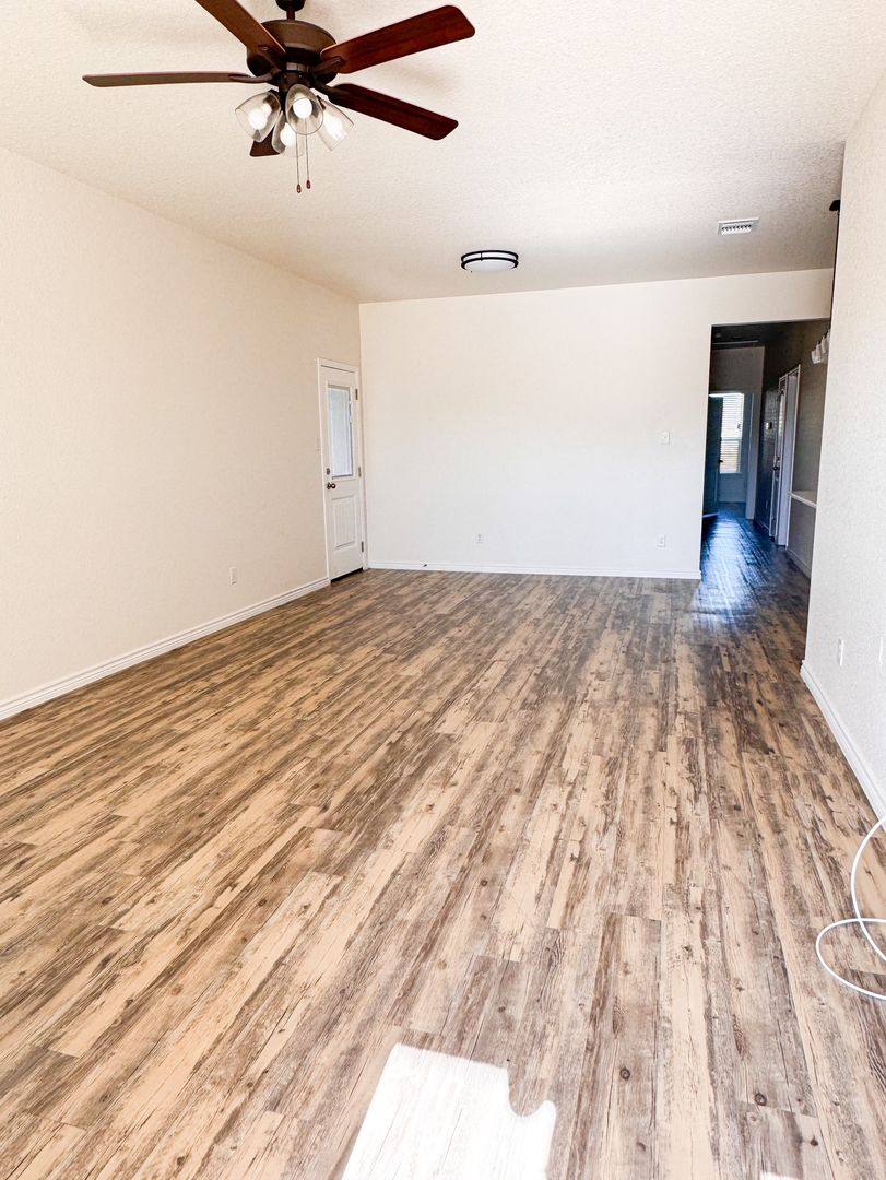 Townhouse for rent at 4913 Rose Garden Lp, Killeen, TX 76542