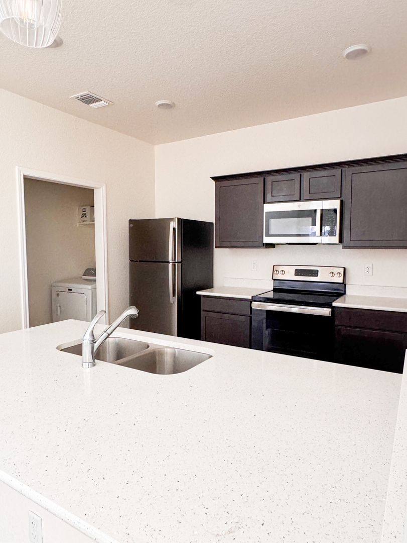 Townhouse for rent at 4913 Rose Garden Lp, Killeen, TX 76542