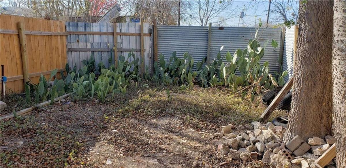 Apartment for rent at 101 S Lockhart St, Manor, TX 78653