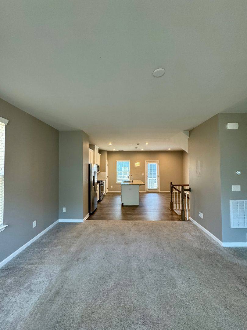 Townhouse for rent at 1214 Ashbury St, Charlotte, NC 28216