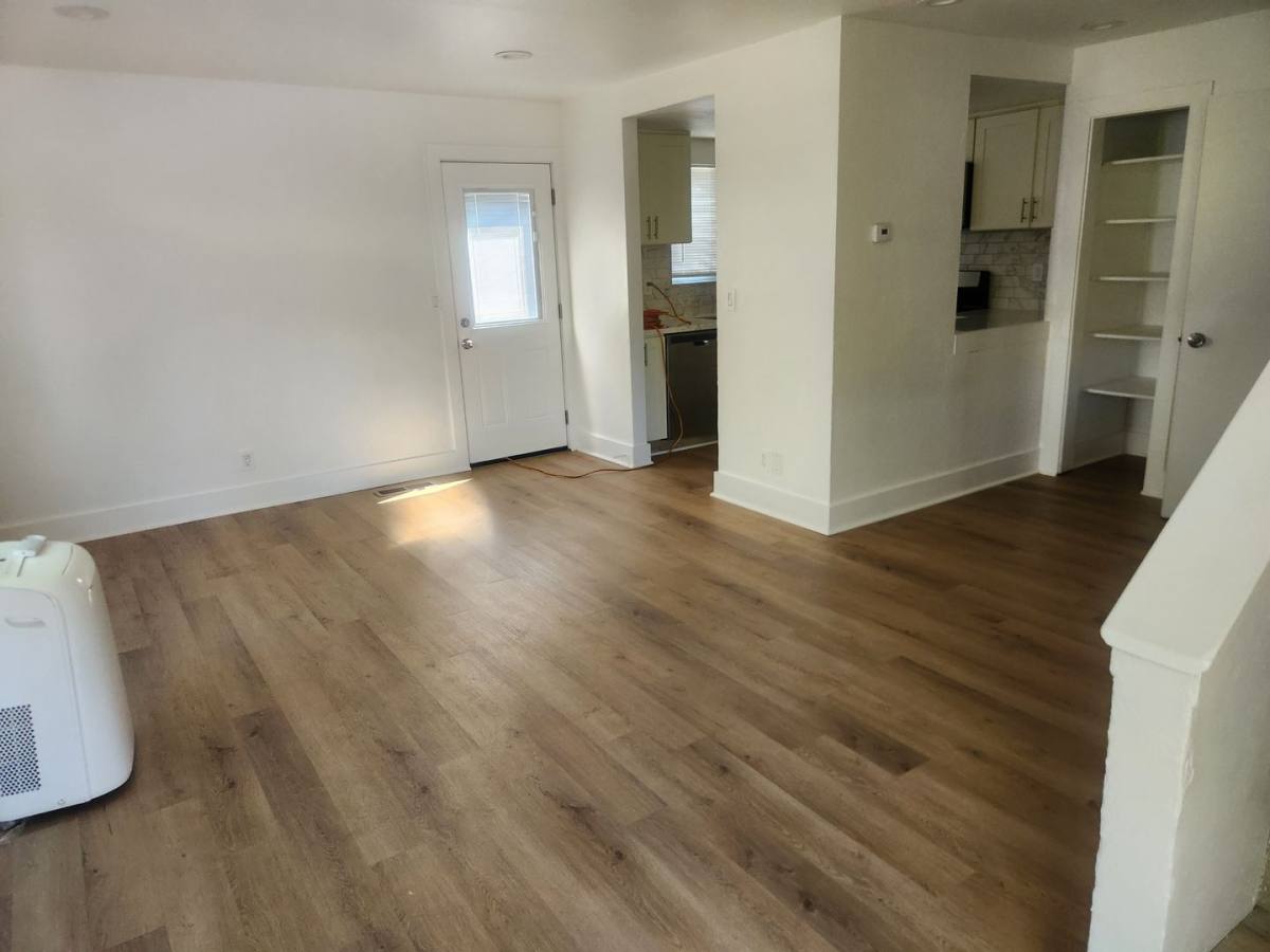 Townhouse for rent at 10 3rd St, Rohnert Park, CA 94928