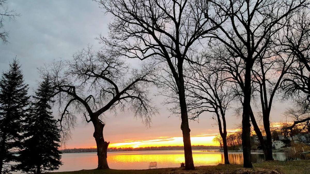 Apartment for rent at 3995 N Shore Dr, Mound, MN 55364