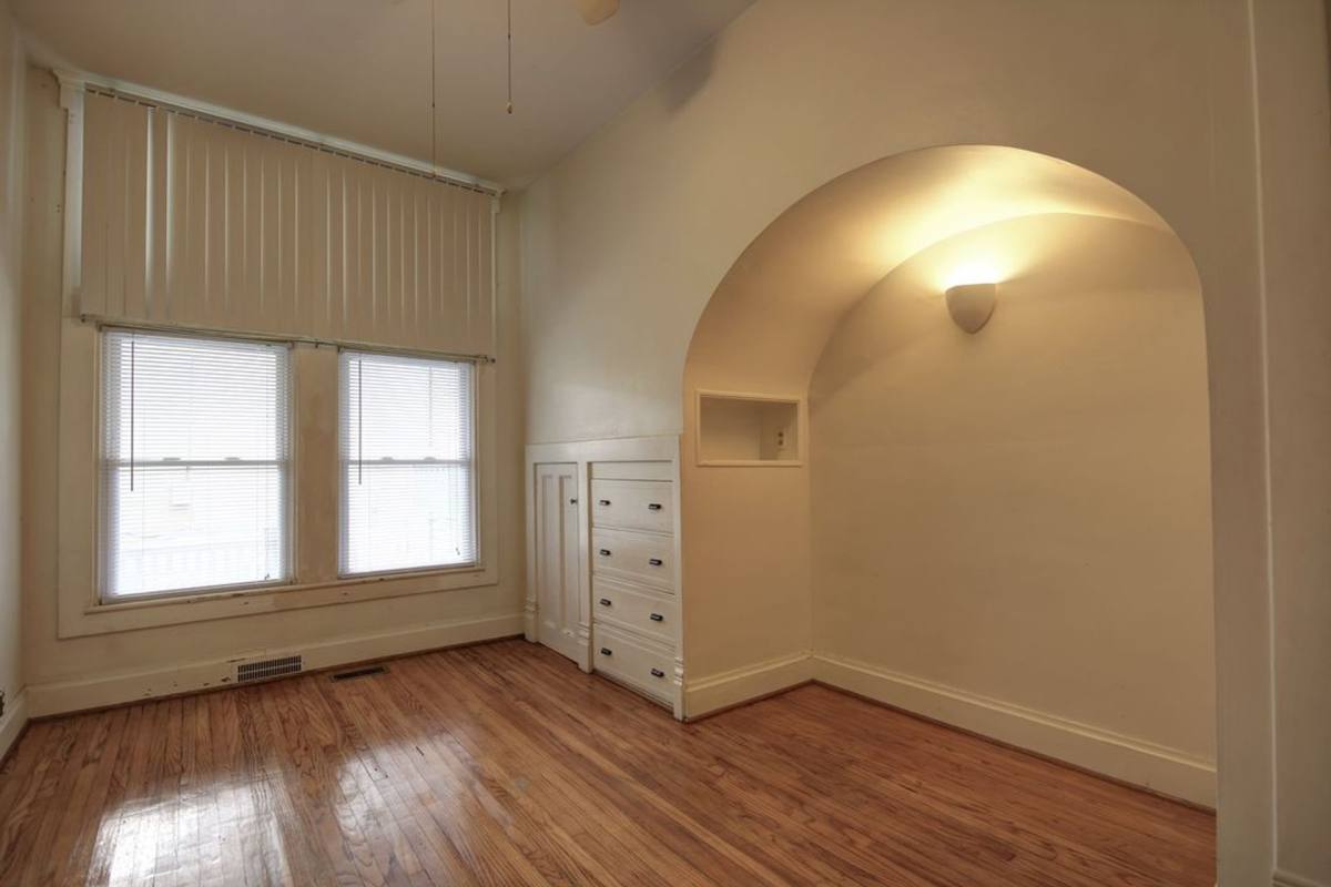 Apartment for rent at 804 W Church, Champaign, IL 61820