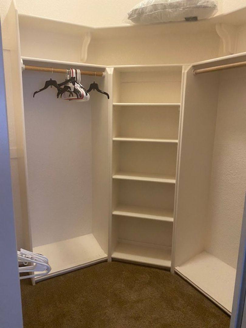 House for rent at 1391 McCulloch Blvd S, Lake Havasu City, AZ 86406
