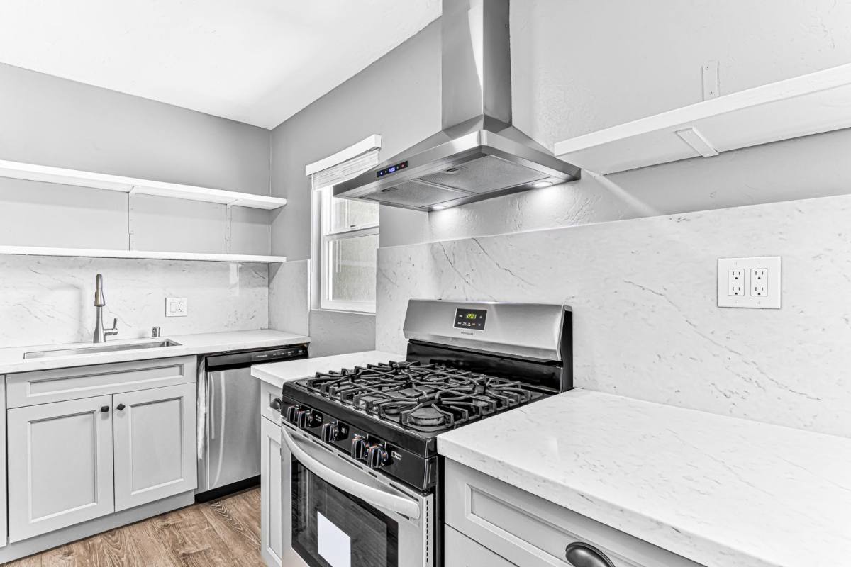 Apartment for rent at 433 Nebraska Ave, Long Beach, CA 90802