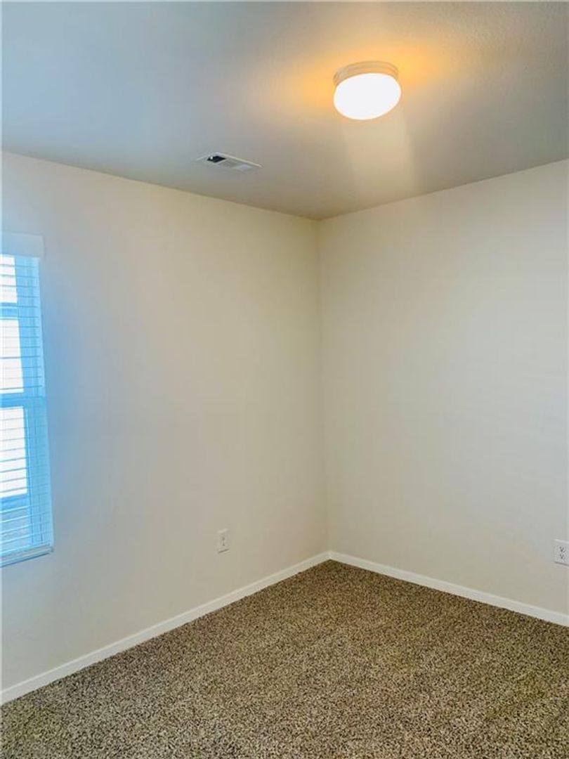 House for rent at 936 E Bunting St, Fayetteville, AR 72701