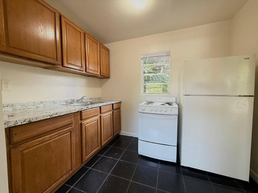 Apartment for rent at 808 30th St, West Palm Beach, FL 33407