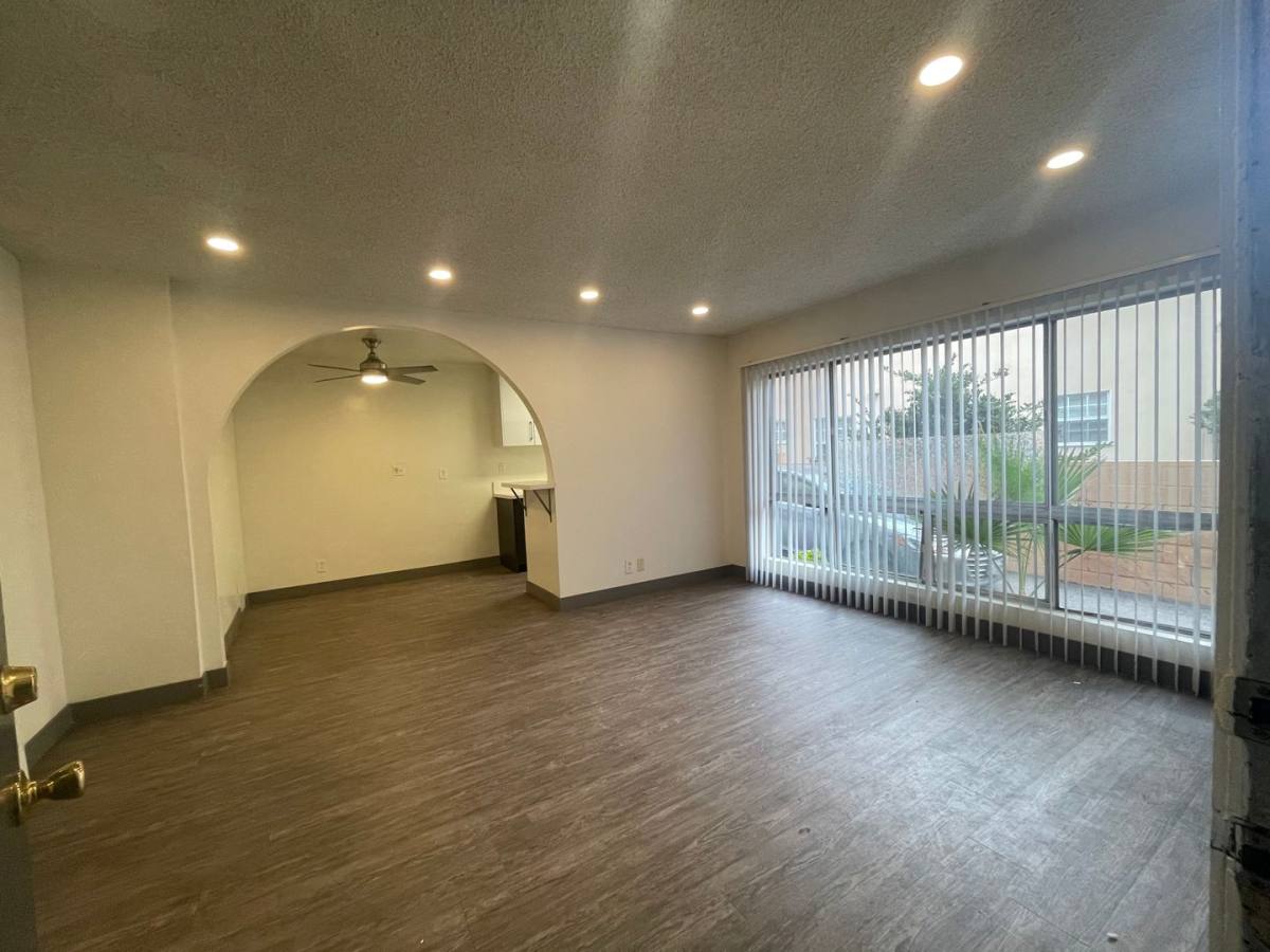 Apartment for rent at 3419-31 Keystone Ave, Los Angeles, CA 90034