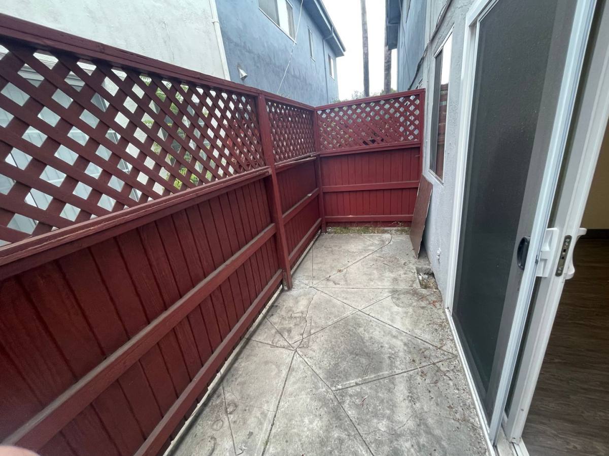 Apartment for rent at 3419-31 Keystone Ave, Los Angeles, CA 90034