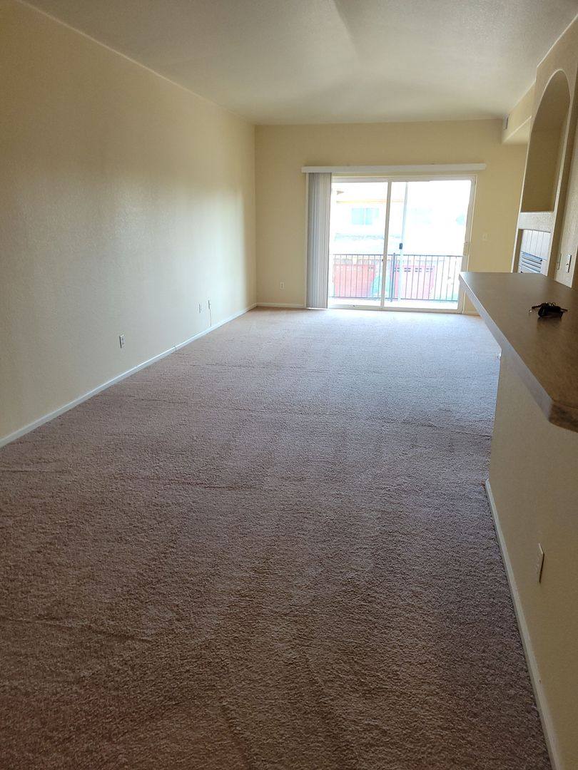 Townhouse for rent at 1703 Whitehall Dr, Longmont, CO 80504