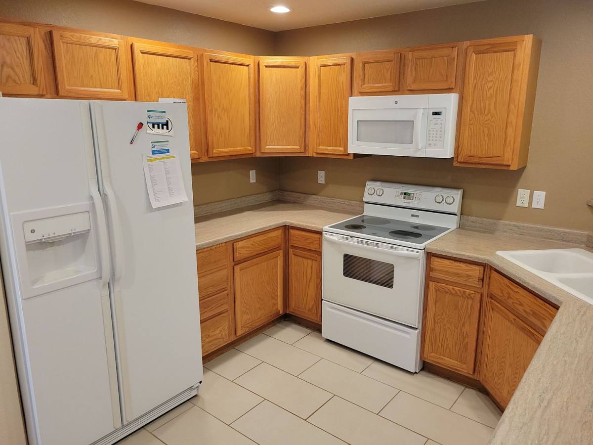 Townhouse for rent at 1703 Whitehall Dr, Longmont, CO 80504