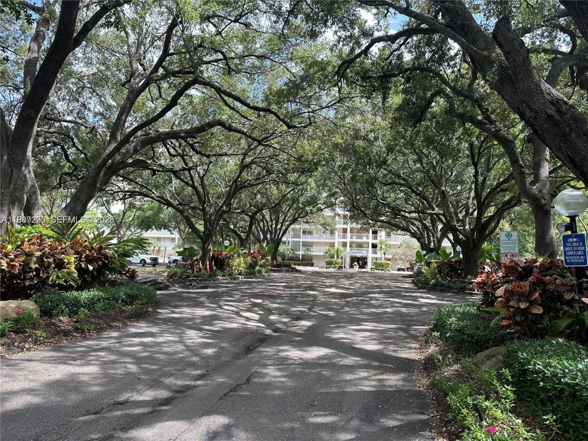 Condo for rent at 3520 Oaks Way #407, Pompano Beach, FL 33069