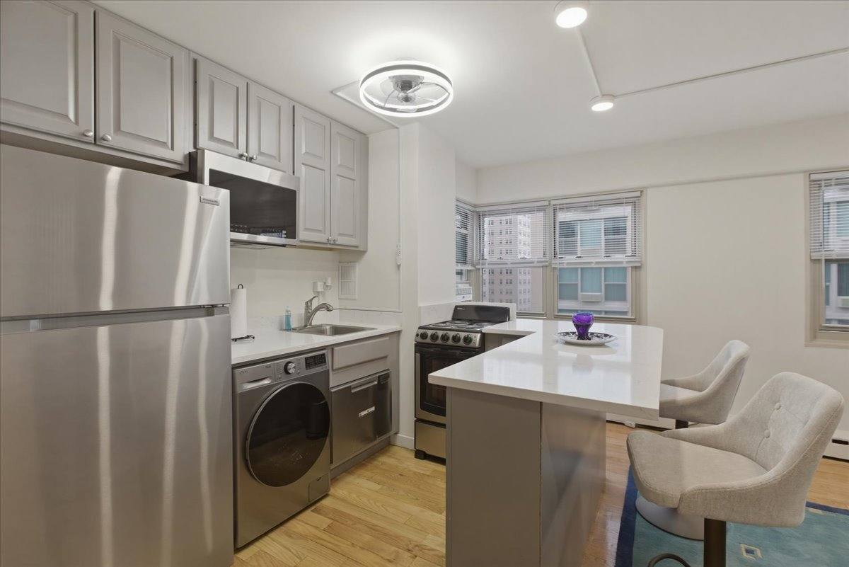 Apartment for rent at 5630 N Sheridan Rd #S1107, Chicago, IL 60660