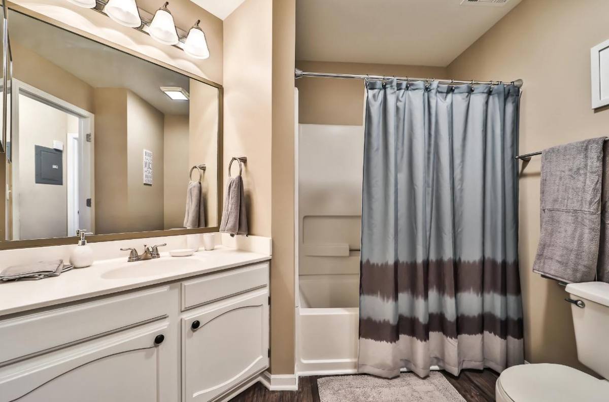 Apartment for rent at Ashford at Geneva Apartment Homes, 390 Brittany Court, Geneva, IL 60134