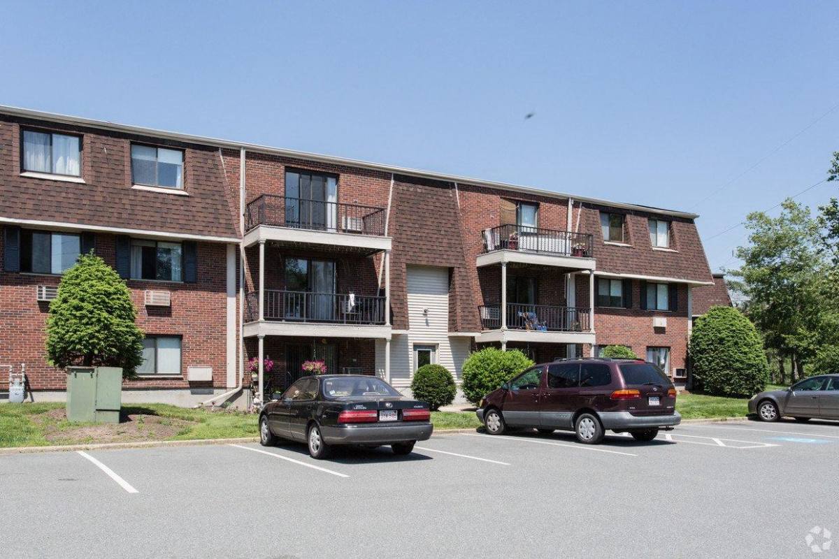 Apartment for rent at 1-12 Pheasant Circle, Milford, MA 01757