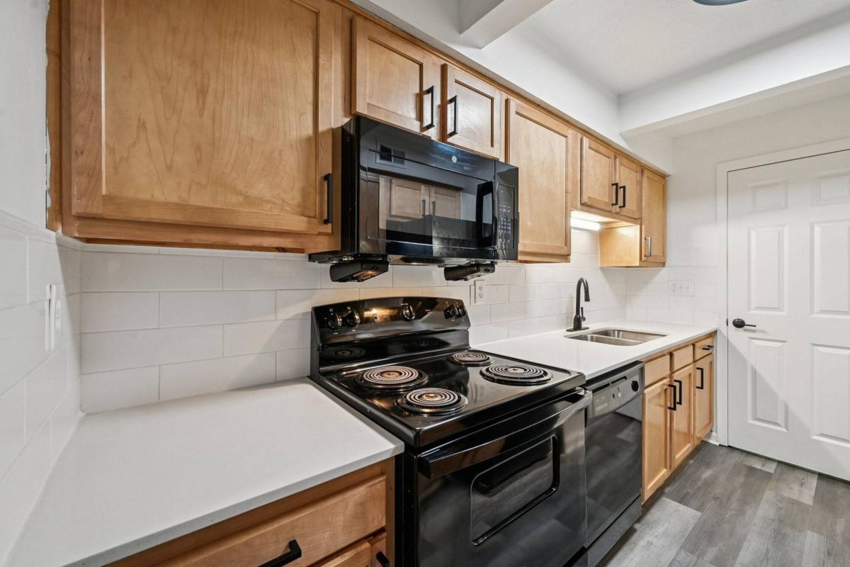 Apartment for rent at Greenhill Village, 5615 Sierra Ridge Dr, Columbus, OH 43231