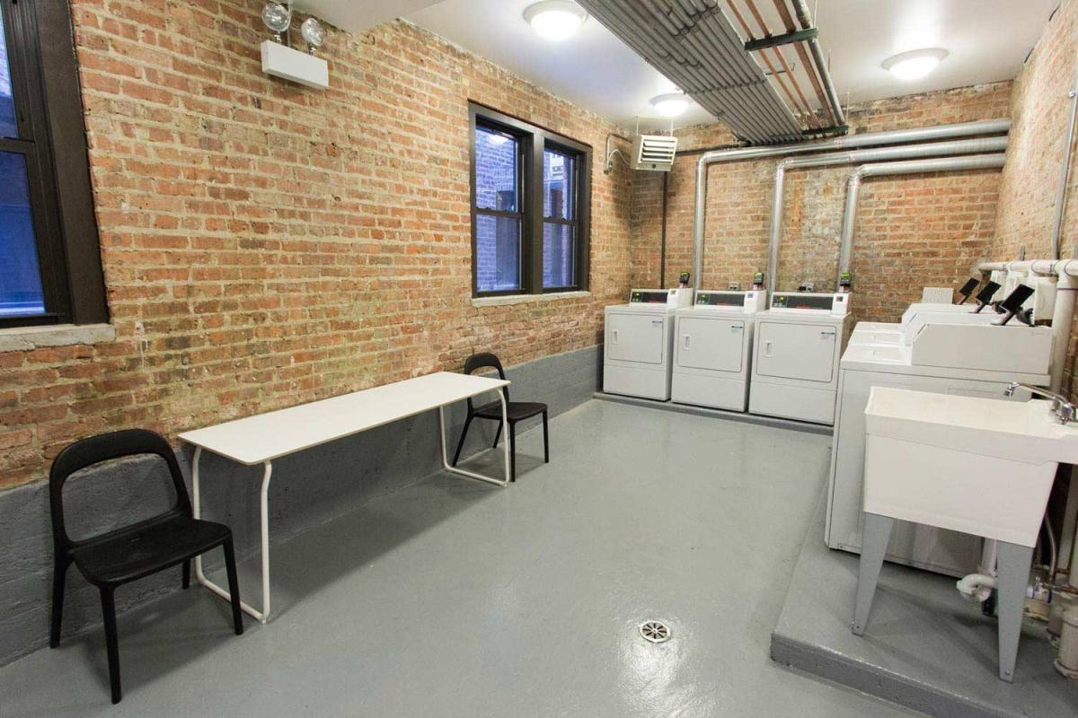Apartment for rent at 5300 S Drexel Ave, Chicago, IL 60615
