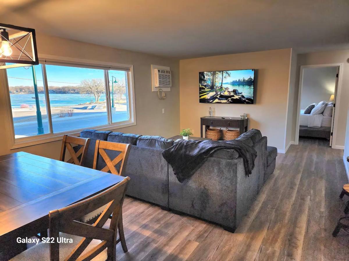 102 Lake Ave S #1, Spicer, MN 56288 - Apartment for Rent - Image 7