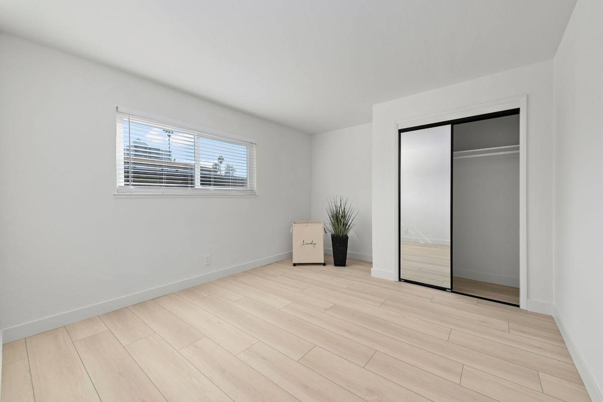Apartment for rent at 160 W Hamiliton Ave #10, Campbell, CA 95008