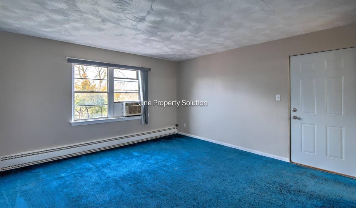 Apartment for rent at Kelley Glover Vale Parkside, 925 W 35th Ave, Gary, IN 46408