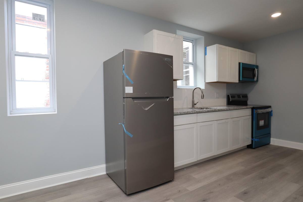 Apartment for rent at 1908 W Diamond St, Philadelphia, PA 19121