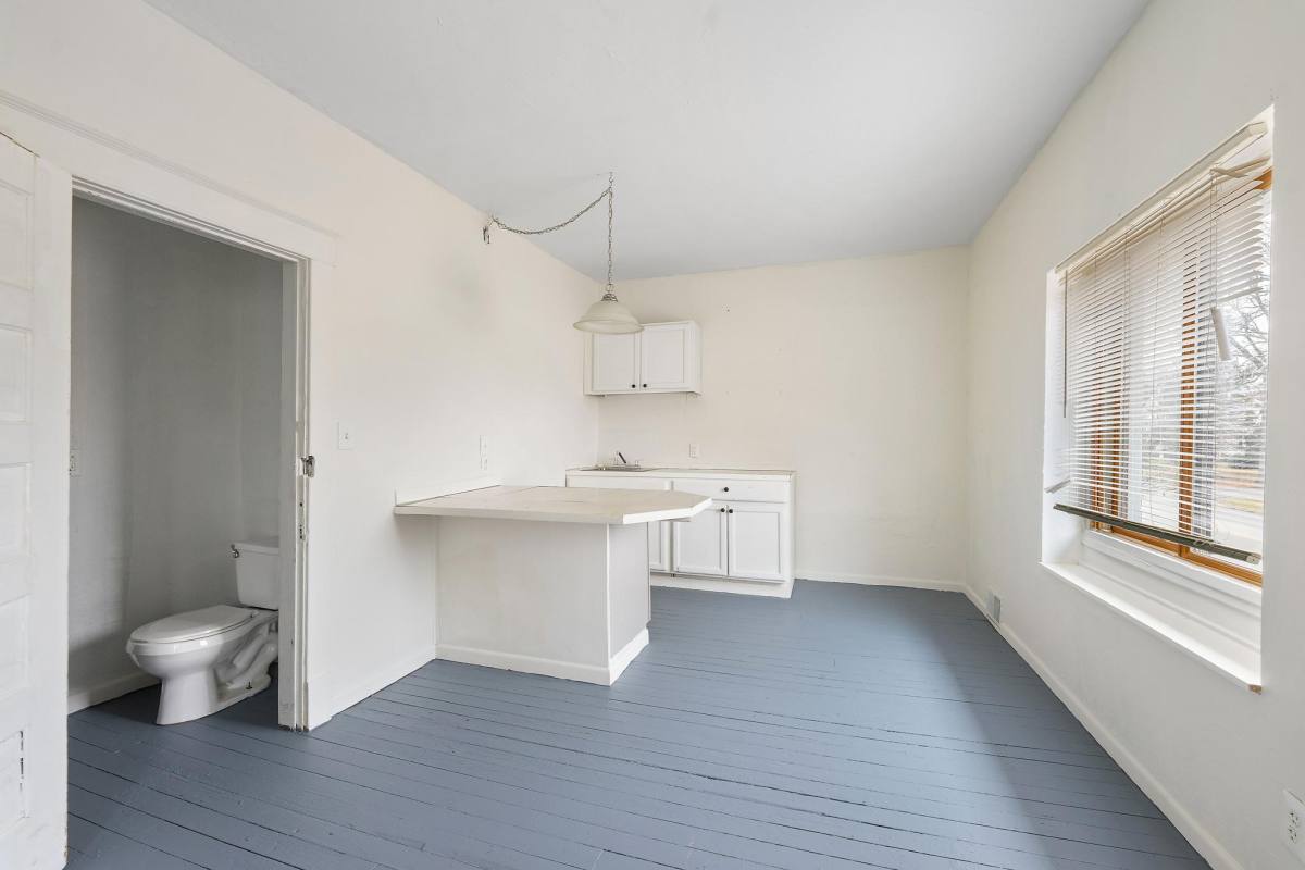Apartment for rent at 2515 E Midlothian Blvd, Struthers, OH 44471