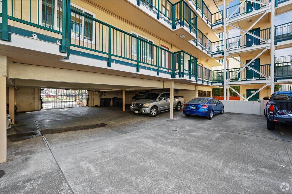 Apartment for rent at 1927 Dwight Way #110, Berkeley, CA 94704