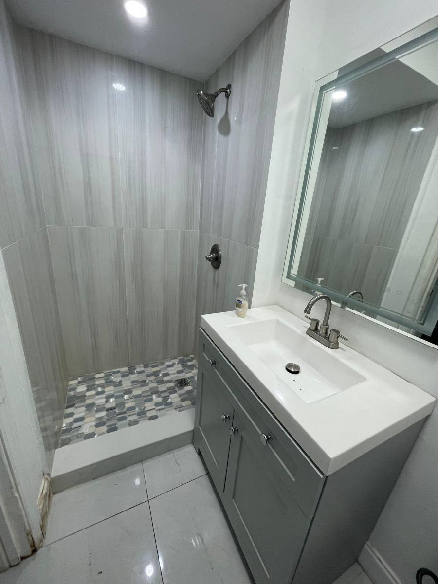 Apartment for rent at 625 S 20th Ave #8, Hollywood, FL 33020