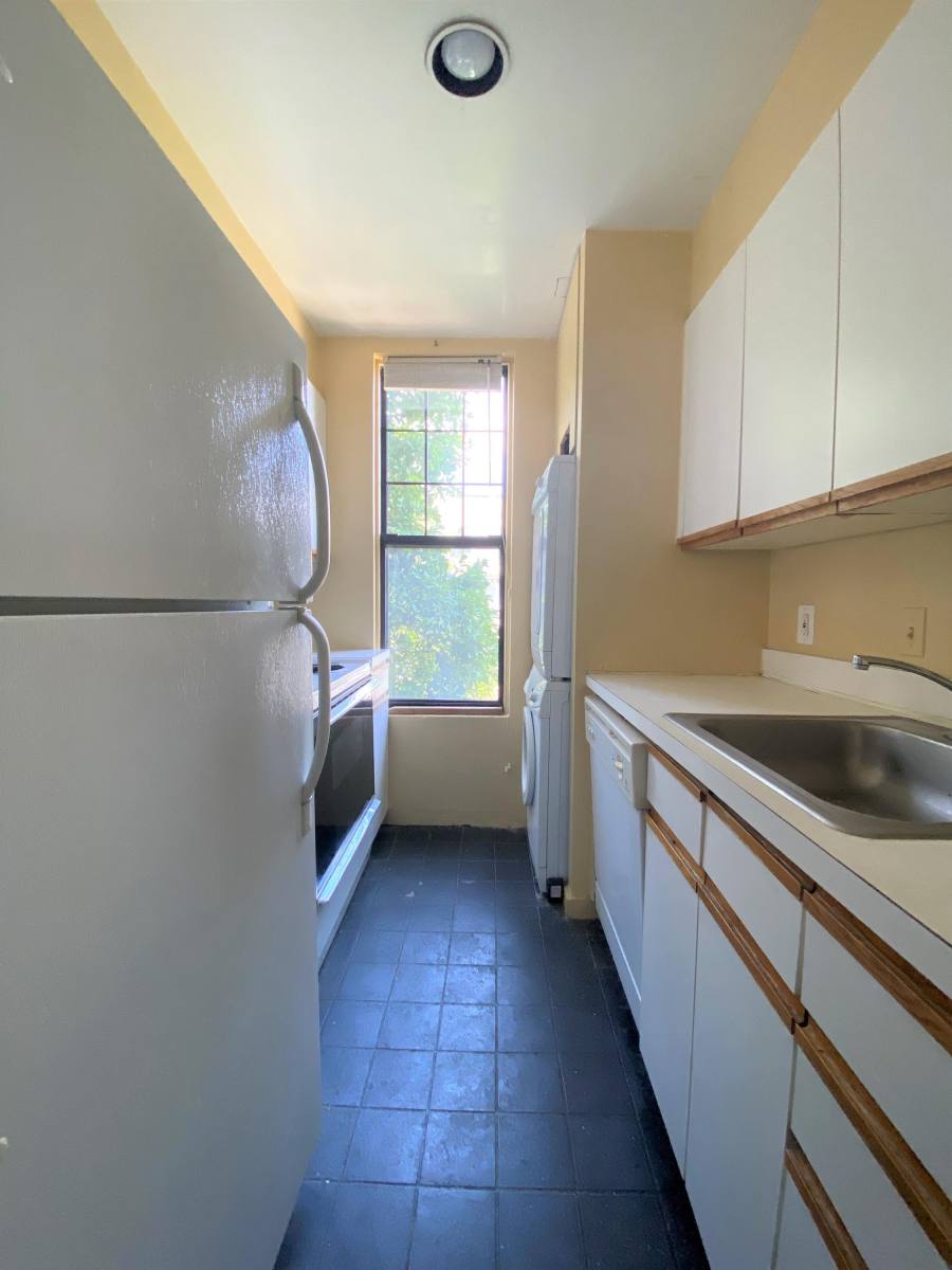 Condo for rent at 1842 California St NW #1, Washington, DC 20009