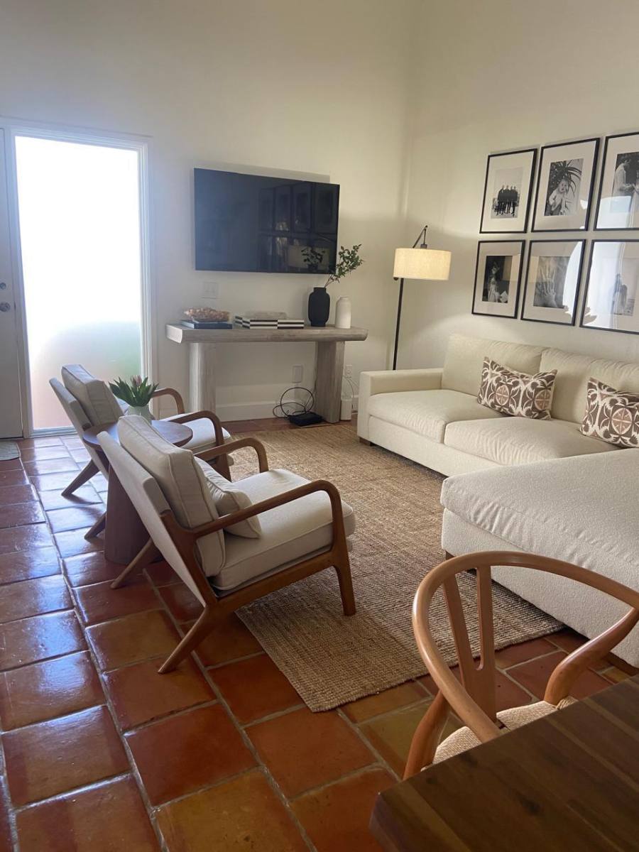 Townhouse for rent at 20908 Leeward Court #231-3, Miami, FL 33180