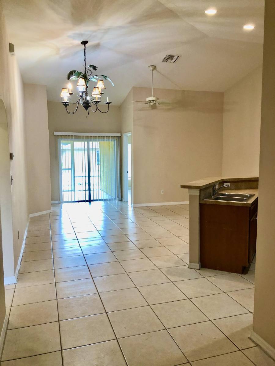Apartment for rent at 7571 Carrier Rd, Fort Myers, FL 33967