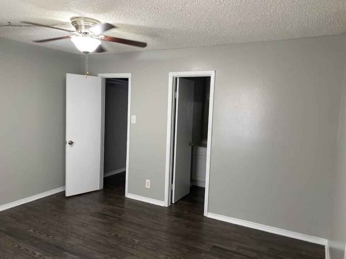 Apartment for rent at 1709 W Schunior St, Edinburg, TX 78541