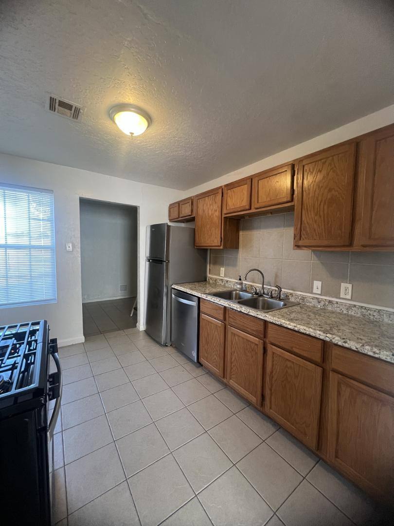 House for rent at 1121 NW Ozmun Ave #4, Lawton, OK 73507