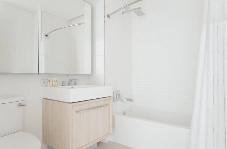 Apartment for rent at 40 Broad St, New York, NY 10004
