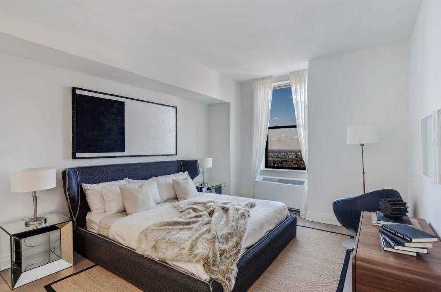 Apartment for rent at 70 Pine St, New York, NY 10270