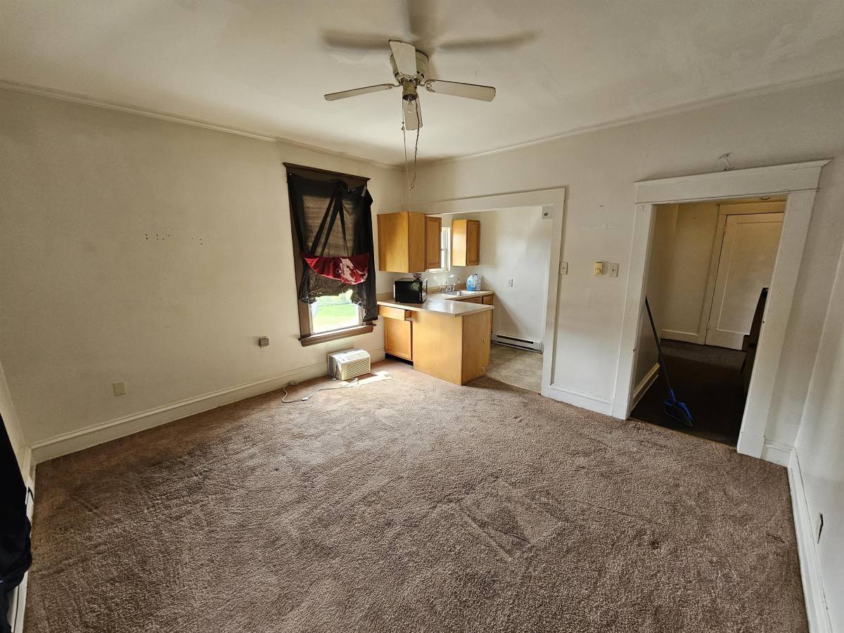 Apartment for rent at 401 Wheeling Ave, Muncie, IN 47303