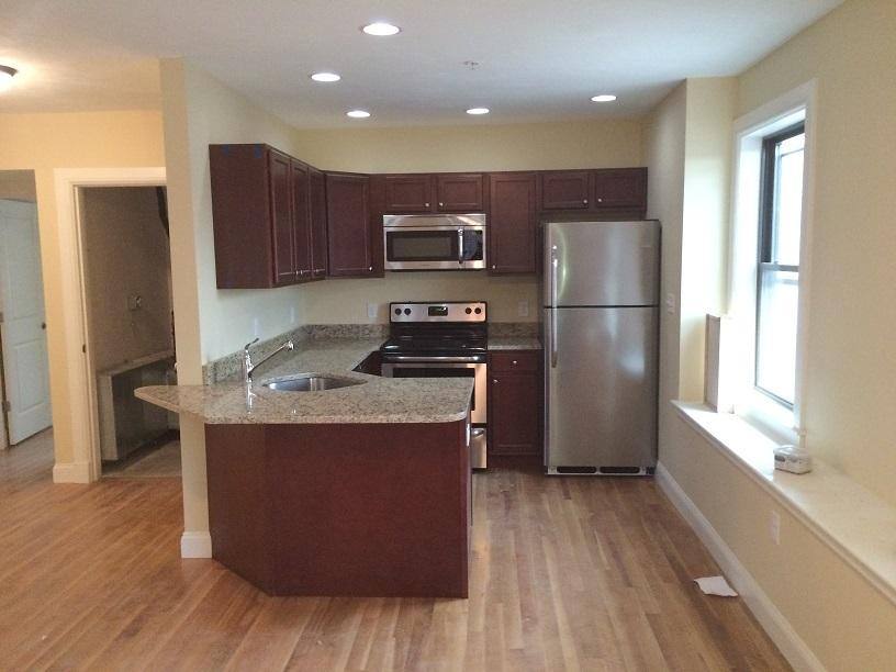 Apartment for rent at 159-181 Moore St #181U4, Lowell, MA 01852