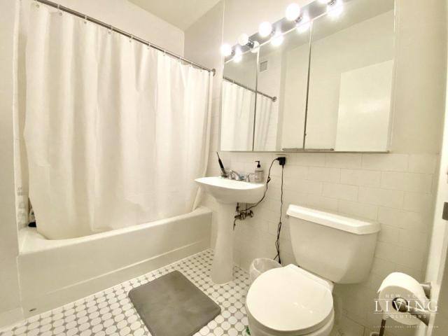 Apartment for rent at 90 Washington St #A8K1, New York, NY 10006