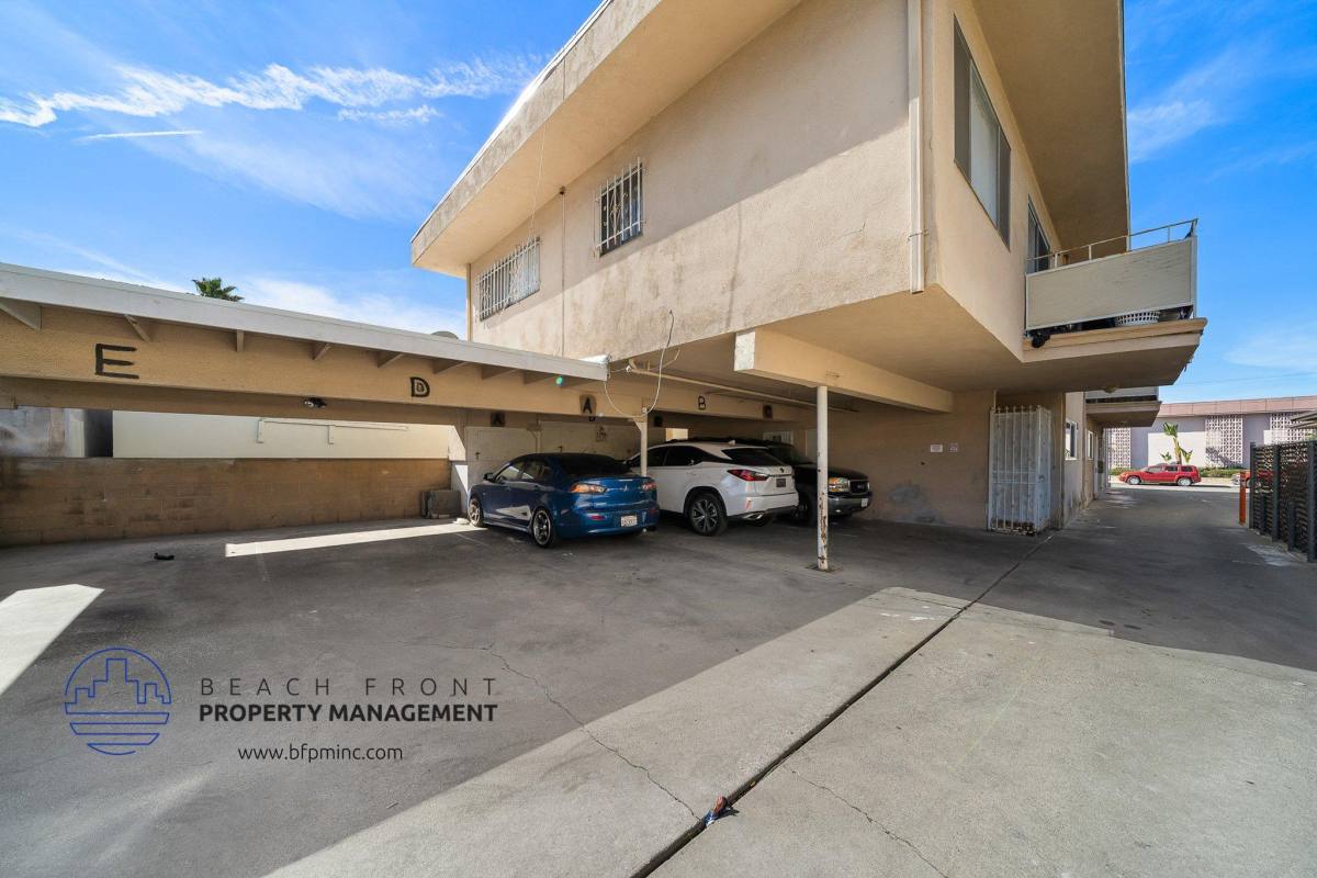 Apartment for rent at 12236 Manor Dr #A, Hawthorne, CA 90250